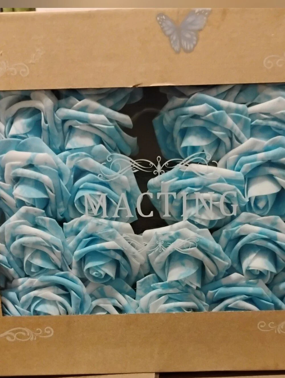 30pc Artificial Roses 🌹🩵🤍